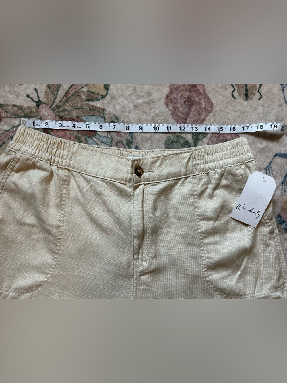 Wonderly Ivory Lyocell & Cotton Cargo Pants - Picture 4 of 9